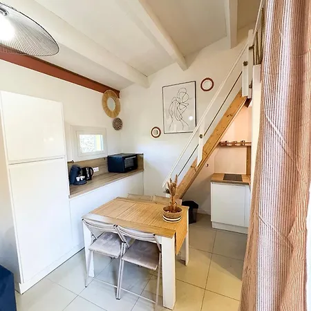 Le Parfum- Cosy Avec Parking Terrasse & Clim אגדה