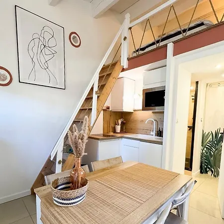 Le Parfum- Cosy Avec Parking Terrasse & Clim דירה אגדה