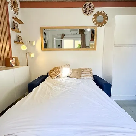 Le Parfum- Cosy Avec Parking Terrasse & Clim אגדה